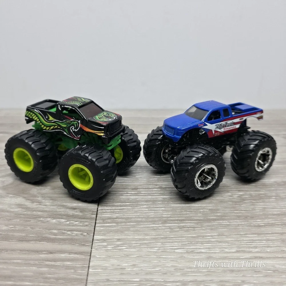 BIGFOOT Hot Wheels MONSTER TRUCKS Firestone - 1/64 MATTEL 2020 + Adventure Force